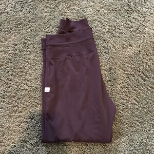 Vuori joggers women’s size XL